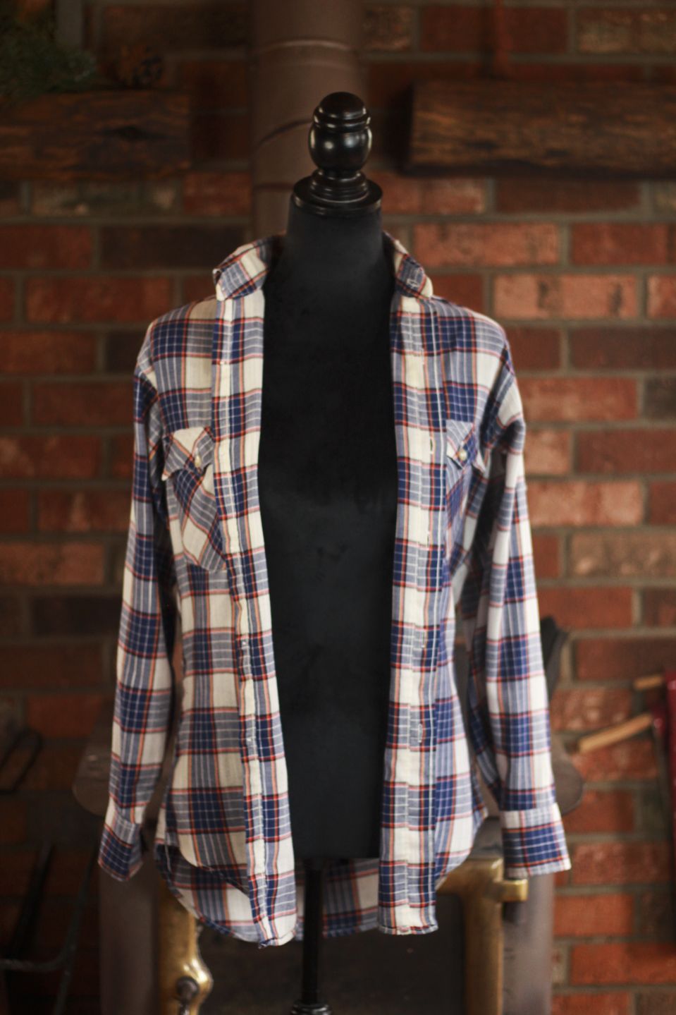 Levi's White, Blue and Red Plaid Button Up