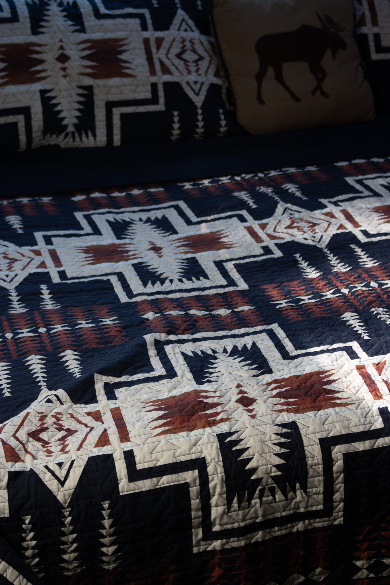 Pendleton Harding Southwestern Geometric Oxford Wool Blanket – Queen