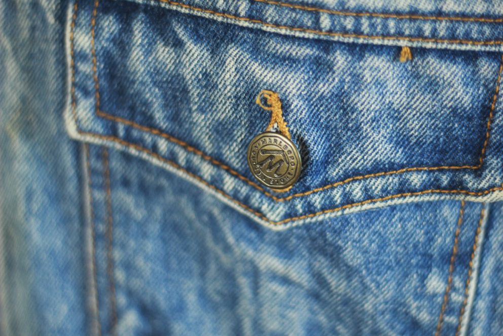 "Classic 90's Marlboro Country Denim Jacket with Leather Collar (Size M)"