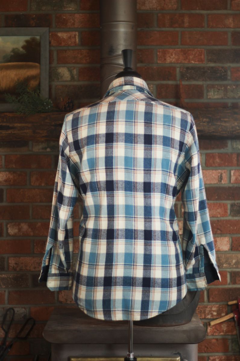 Sears 100% Acrylic Navy Blue, Light Blue, and Brown Plaid Flannel Button Up Men's M