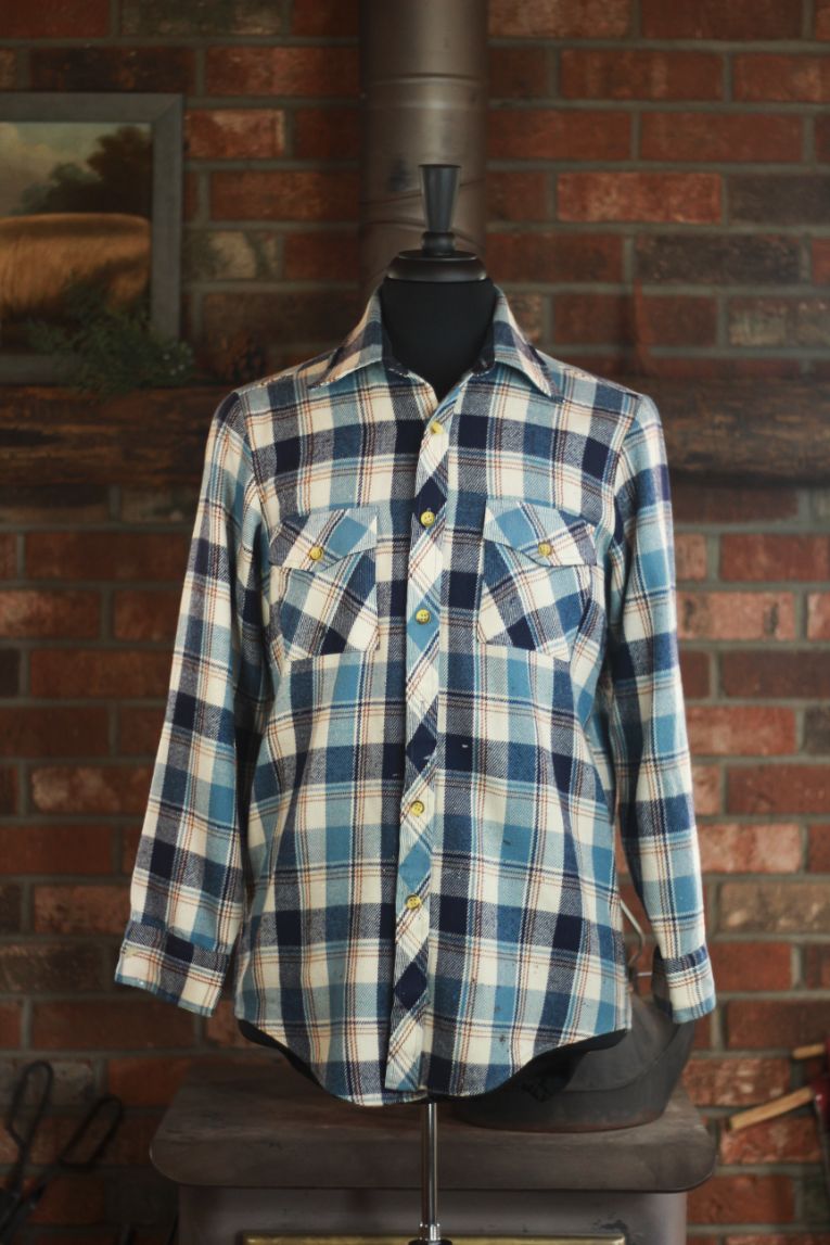 Sears 100% Acrylic Navy Blue, Light Blue, and Brown Plaid Flannel Button Up Men's M