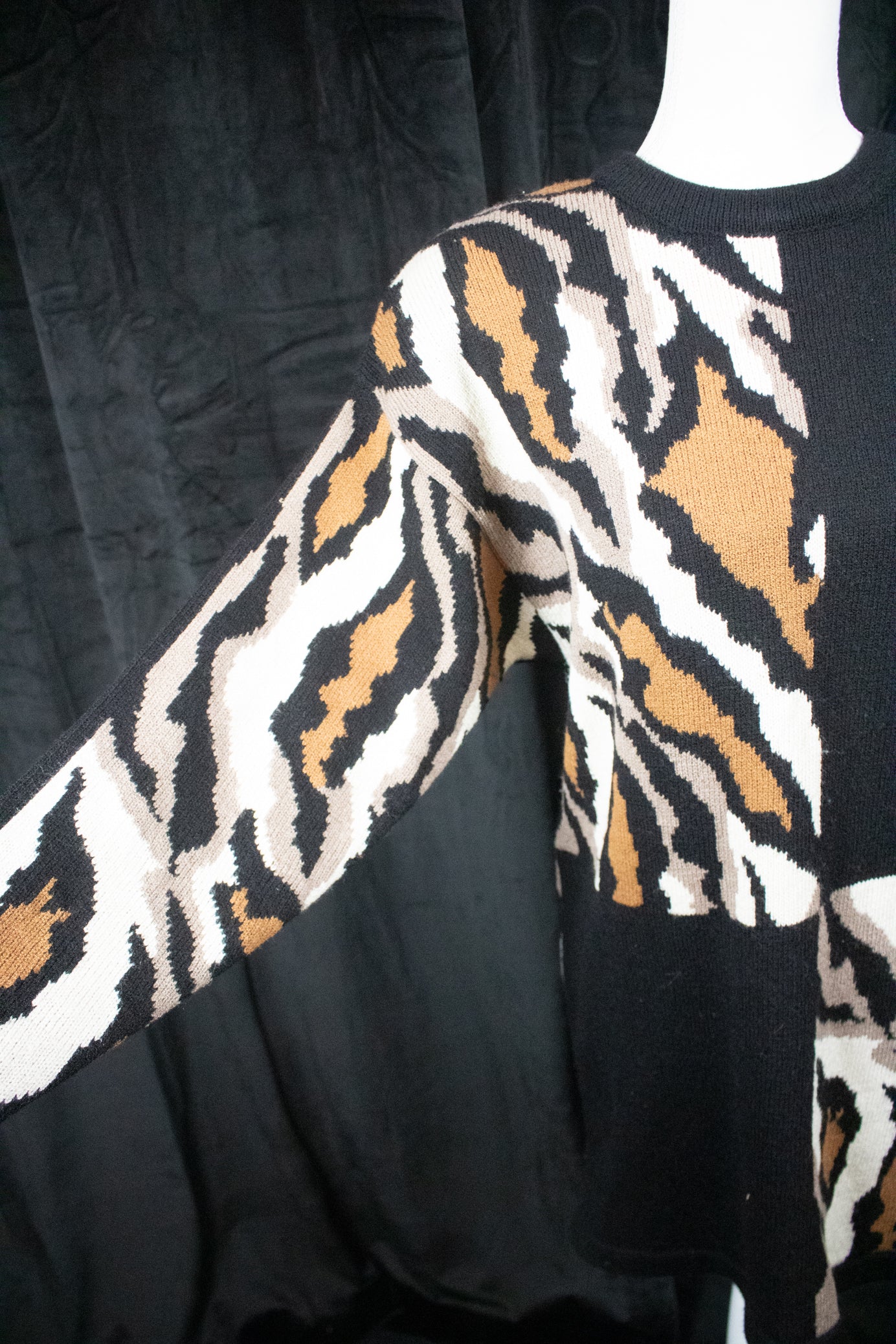 Anne Crimmins For Umi Collections Black/Brown/Tan/White Print Sweater Dress