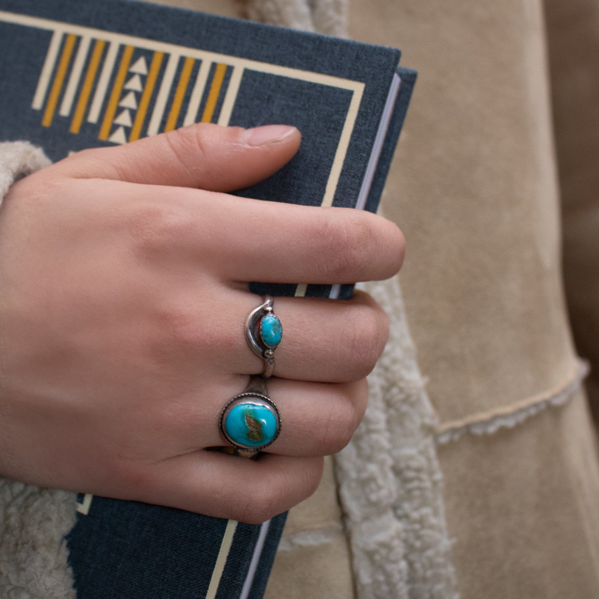 Fox Turquoise Gemstone embedded in Sterling Silver Ring Size 9