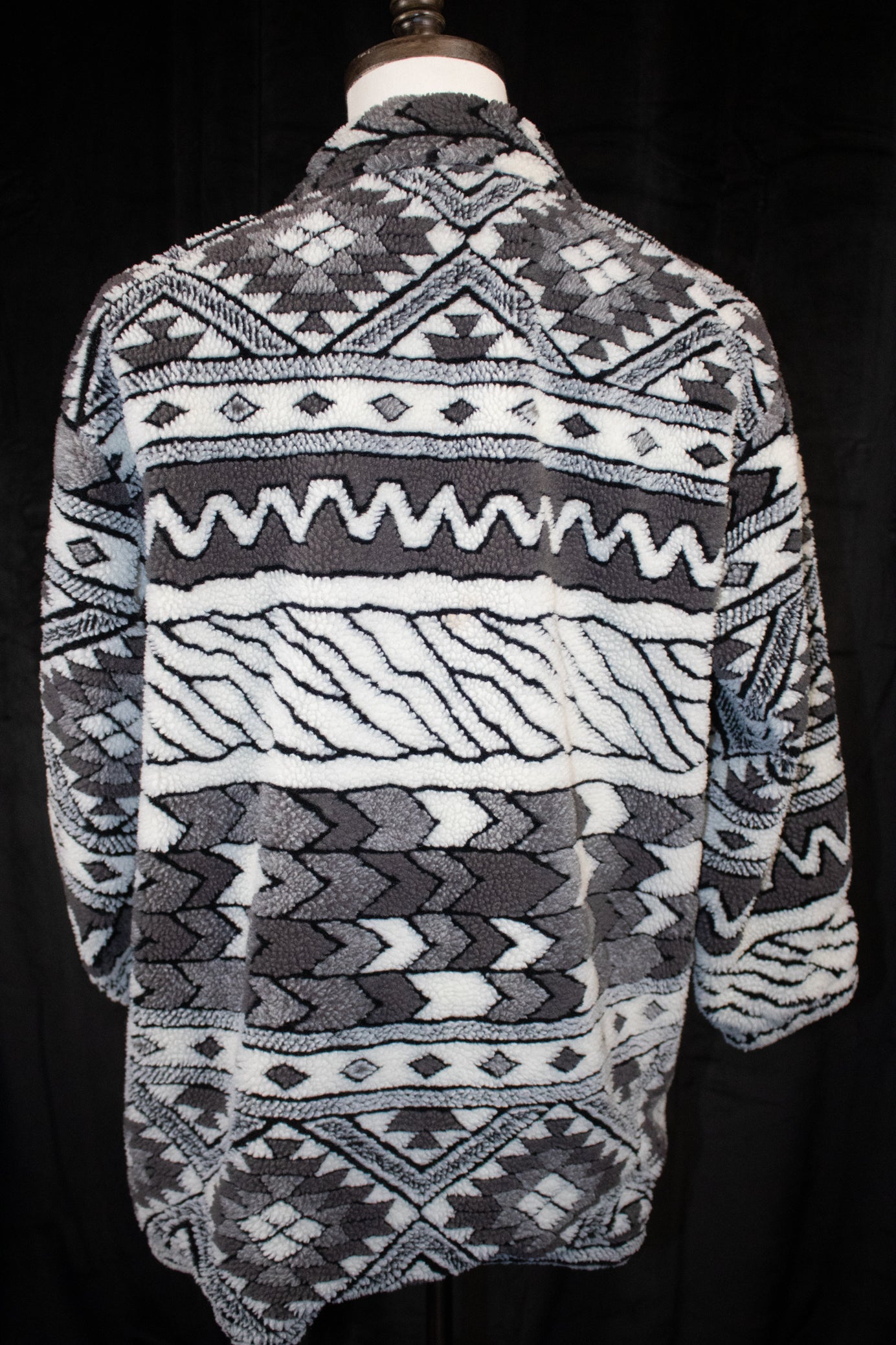 Seasons Aztec Pattern Black and White Fleece zip up jacket