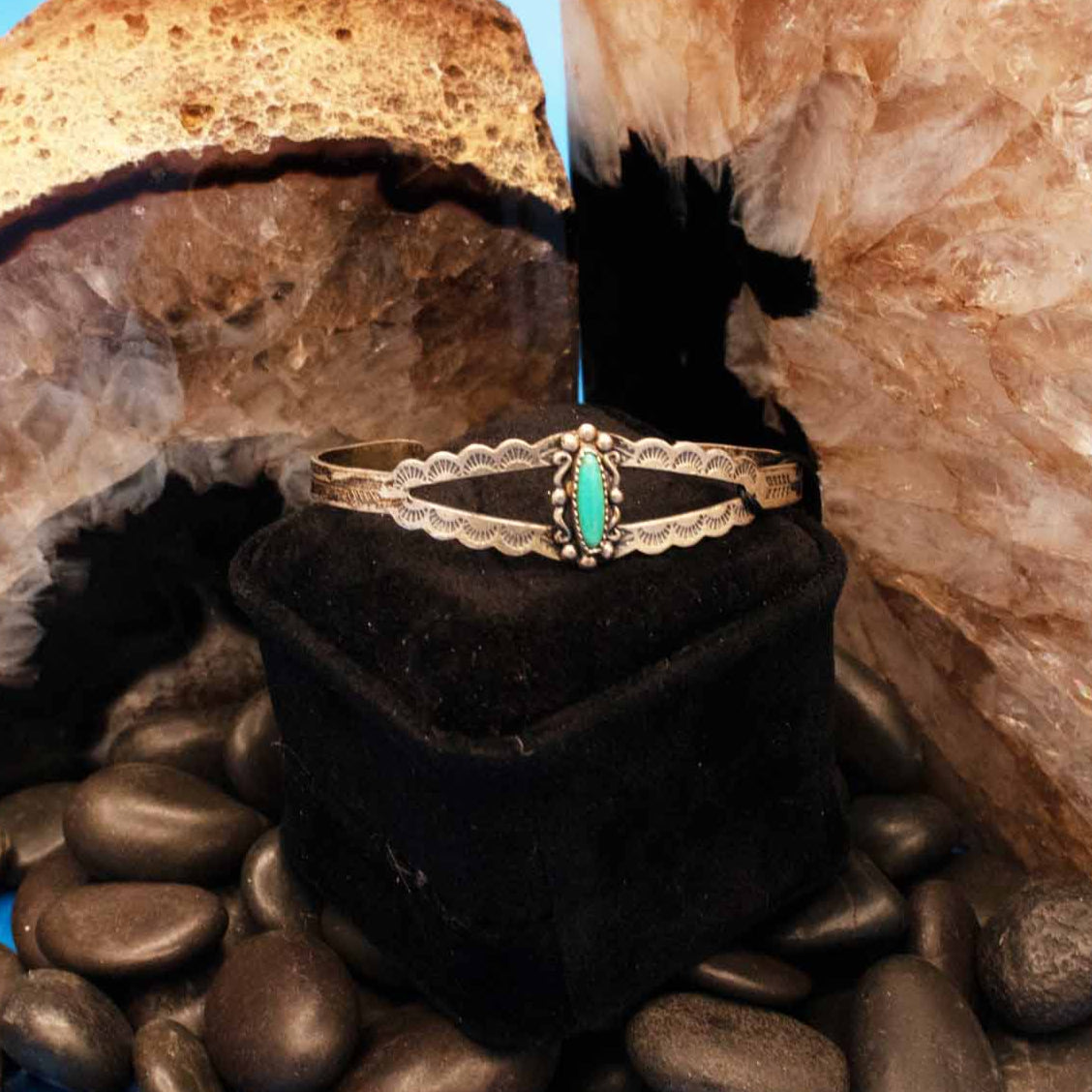 Vintage Navajo Oval Hachita Turquoise Sterling Silver Cuff Bracelet Handmade in New Mexico