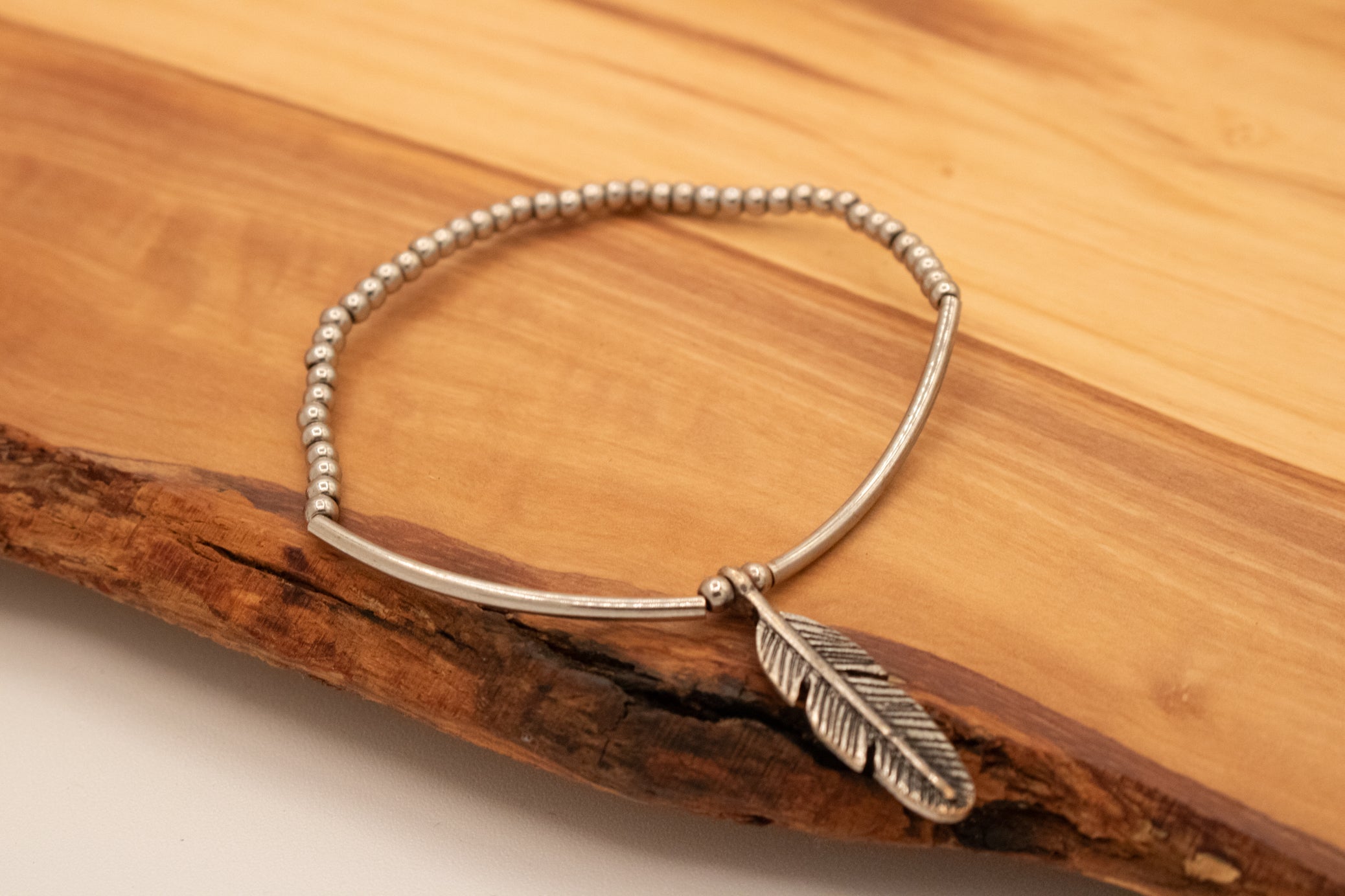 Unique Silver Feather Charm Streach Bracelet