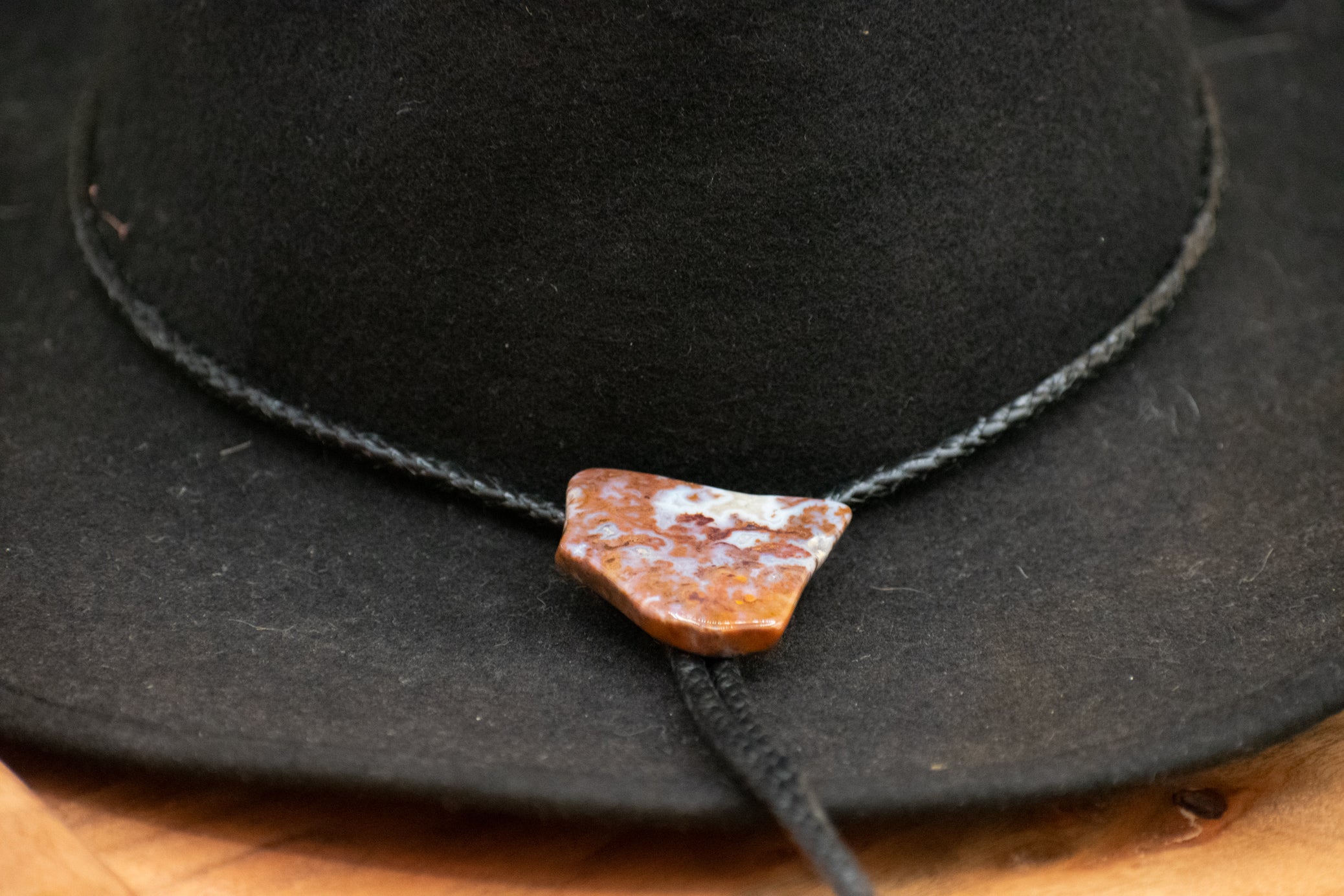 Native American Agate Bolo Tie