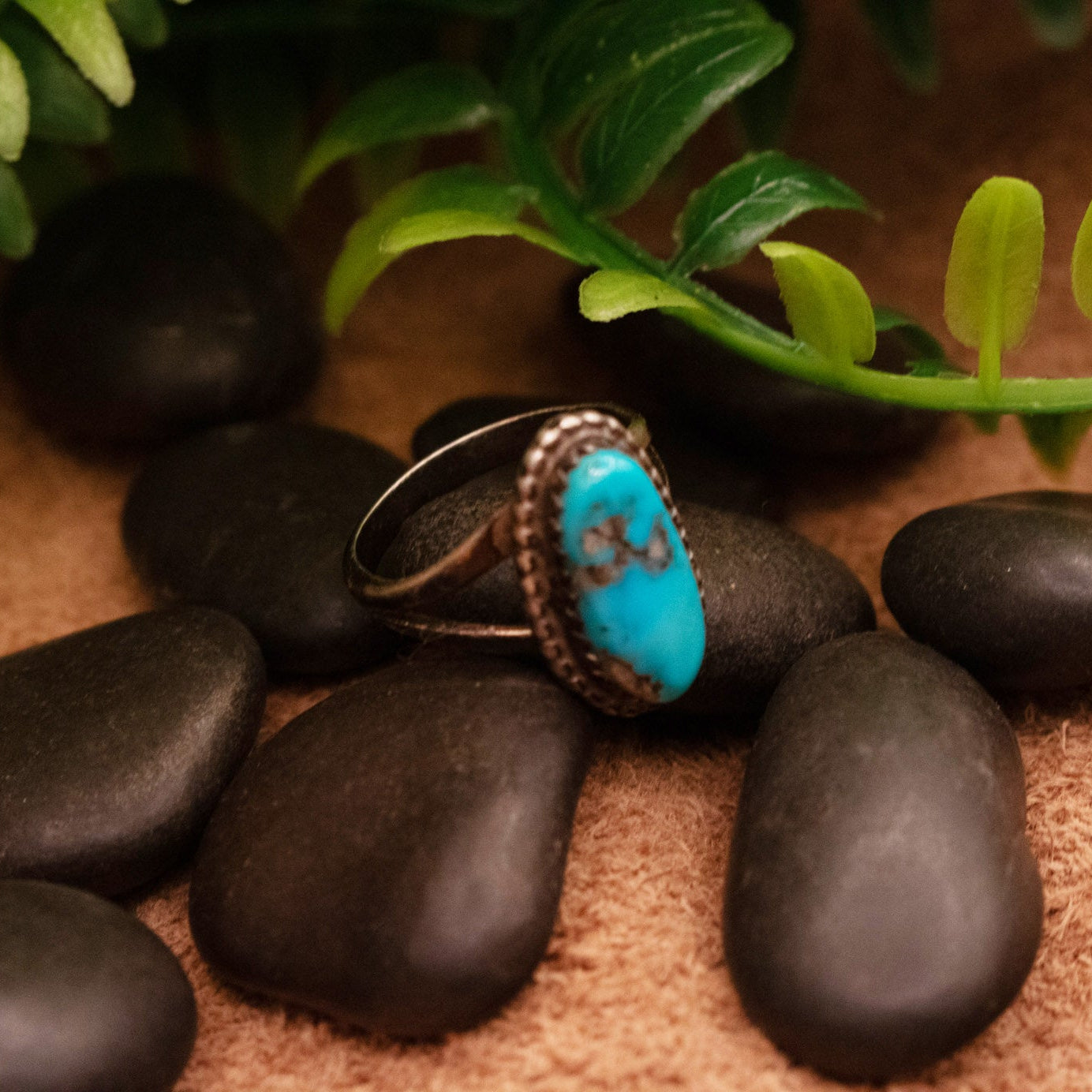 Vintage Navajo Bright Blue Turquoise with Sterling Silver Band Ring Size 5