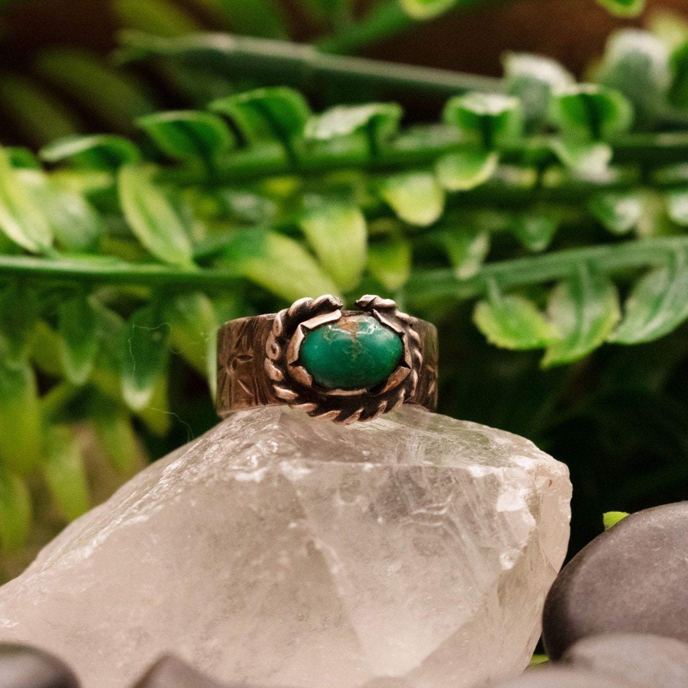 Vintage Navajo Turquoise Sterling Silver Ring. Size 5