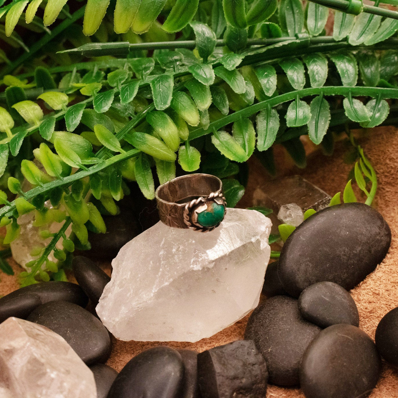 Vintage Navajo Turquoise Sterling Silver Ring. Size 5