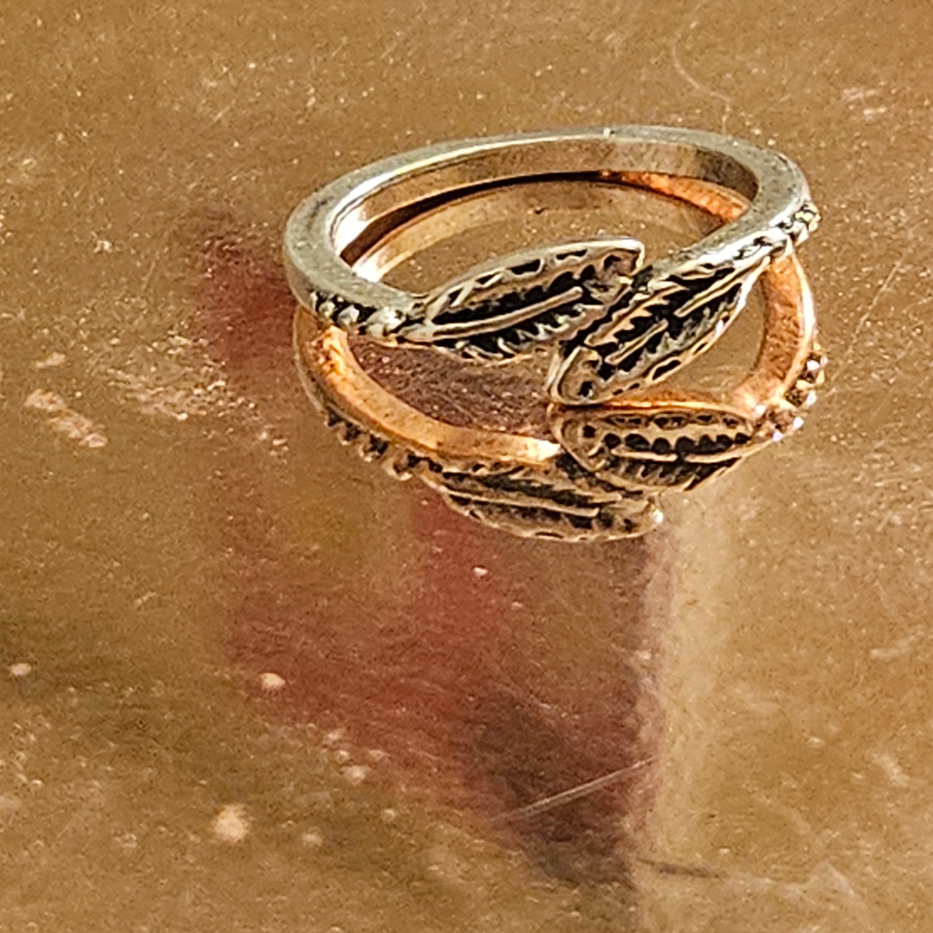 Leaf Design Alloy Silver Plated Ring Size 4.5