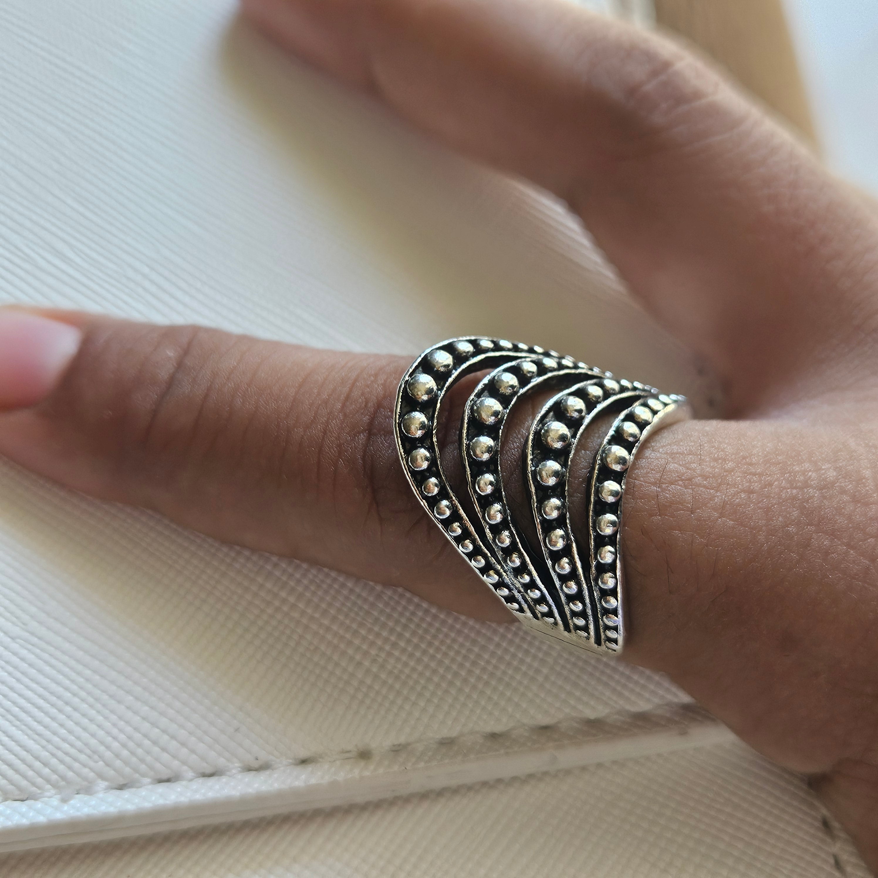 Shiny Alloy Plated Silver Ring Size 8