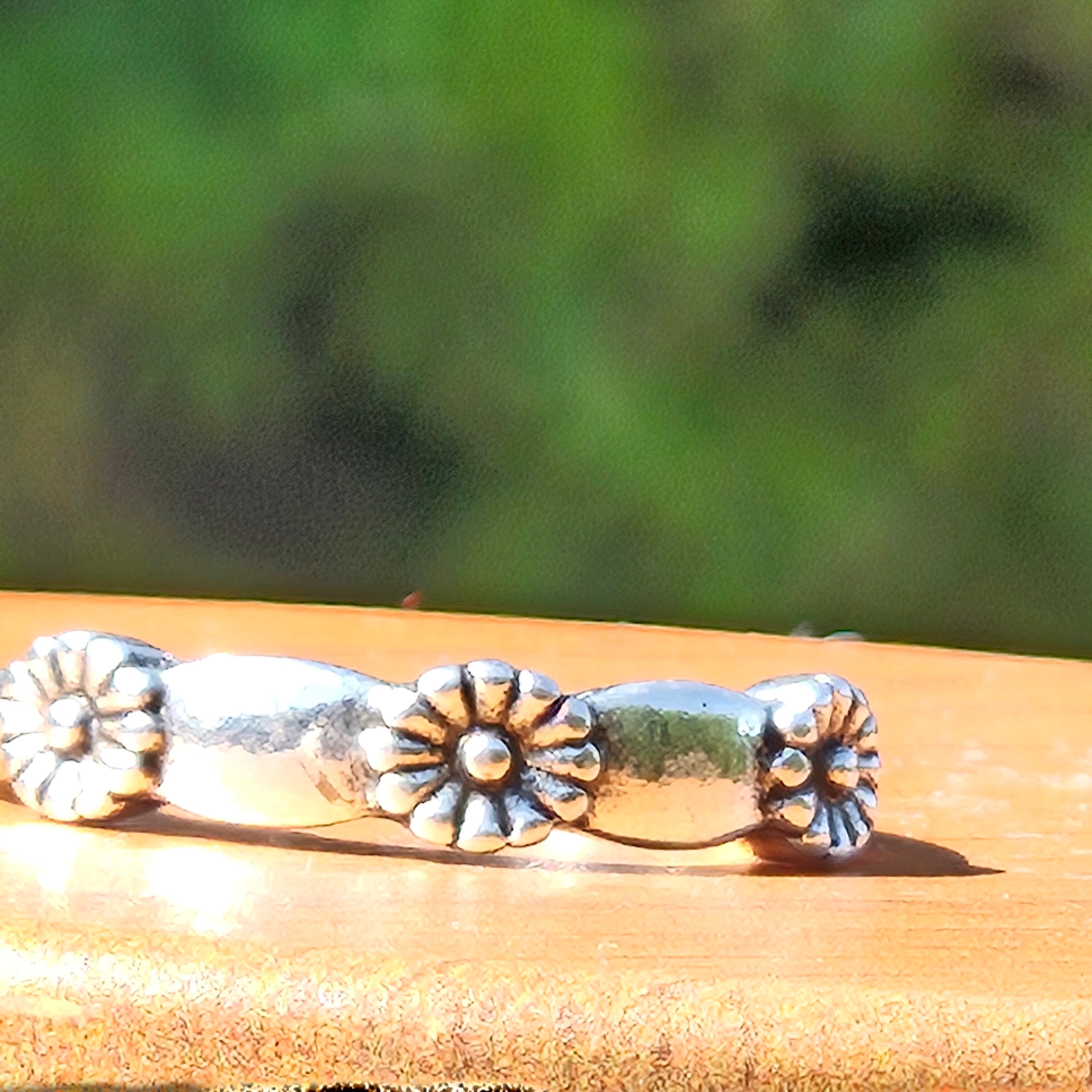 Silver Flowers Ring 6.5